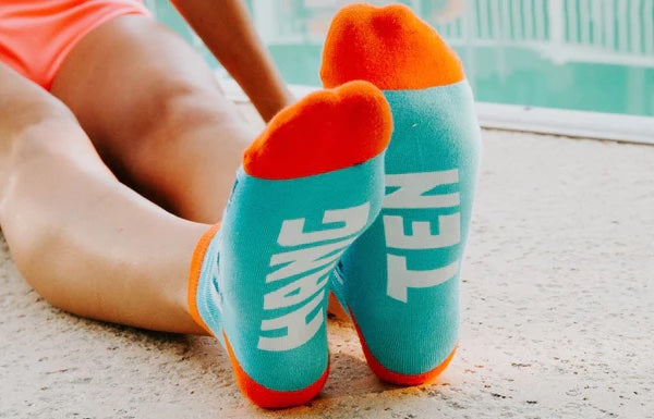 "Hang Ten, Ocean Waves Ankle Socks"